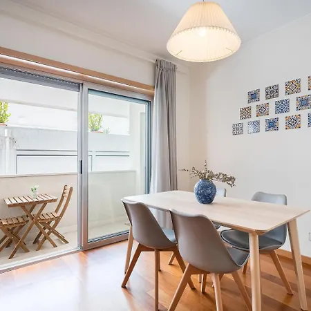 Guestready - Cityscape With Balcony Апартаменты Порту