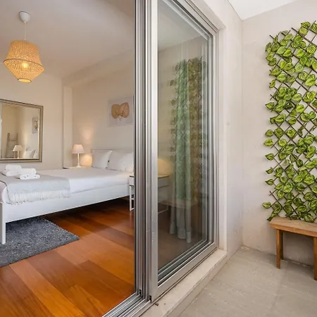 Guestready - Cityscape With Balcony Порту