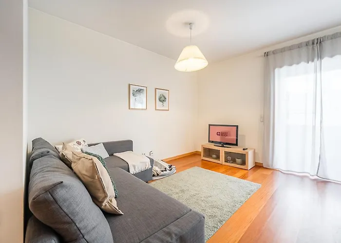 Guestready - Cityscape With Balcony Διαμέρισμα Πόρτο