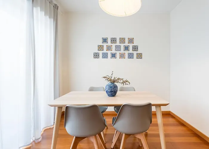 Guestready - Cityscape With Balcony Porto