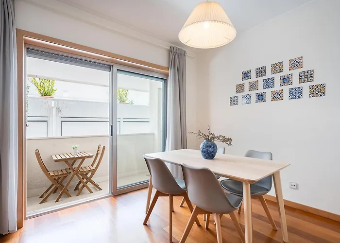 Guestready - Cityscape With Balcony Διαμέρισμα Πόρτο