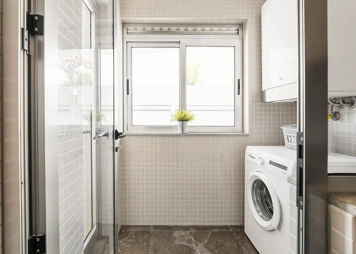 Lejlighed Guestready - Cityscape With Balcony