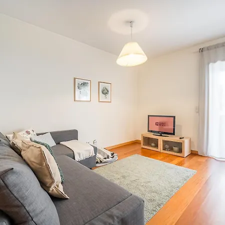 Guestready - Cityscape With Balcony Apartamento Oporto